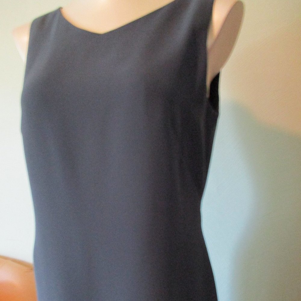 Women's Sleeveless Dress Blue Minimalist Sheath Size 8 EUC